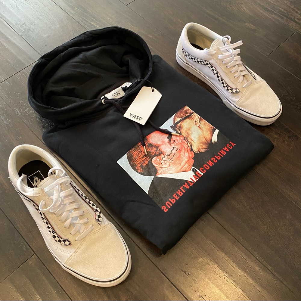 WESC Premium “Mike Kiss” Hoddie